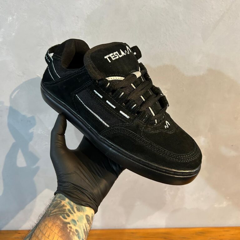 Tenis Tesla Coil ALL Black Reflect